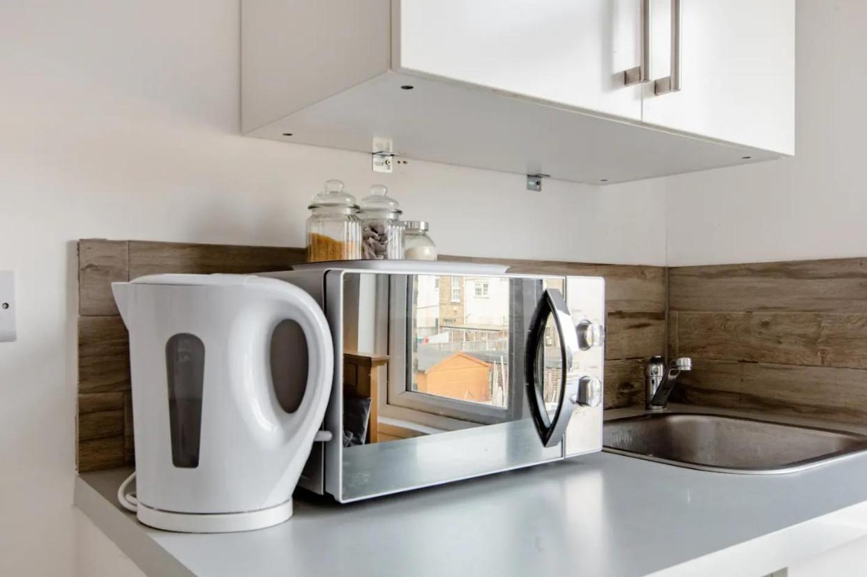 Double Room Edmonton Green, London N9 Exteriör bild